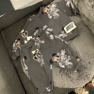 ZARA Mickey Mouse in space sweatshirt and pants